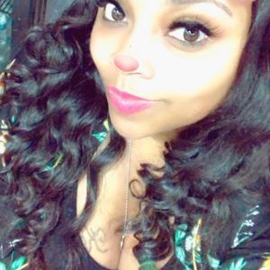 Meet your Posher, Candice